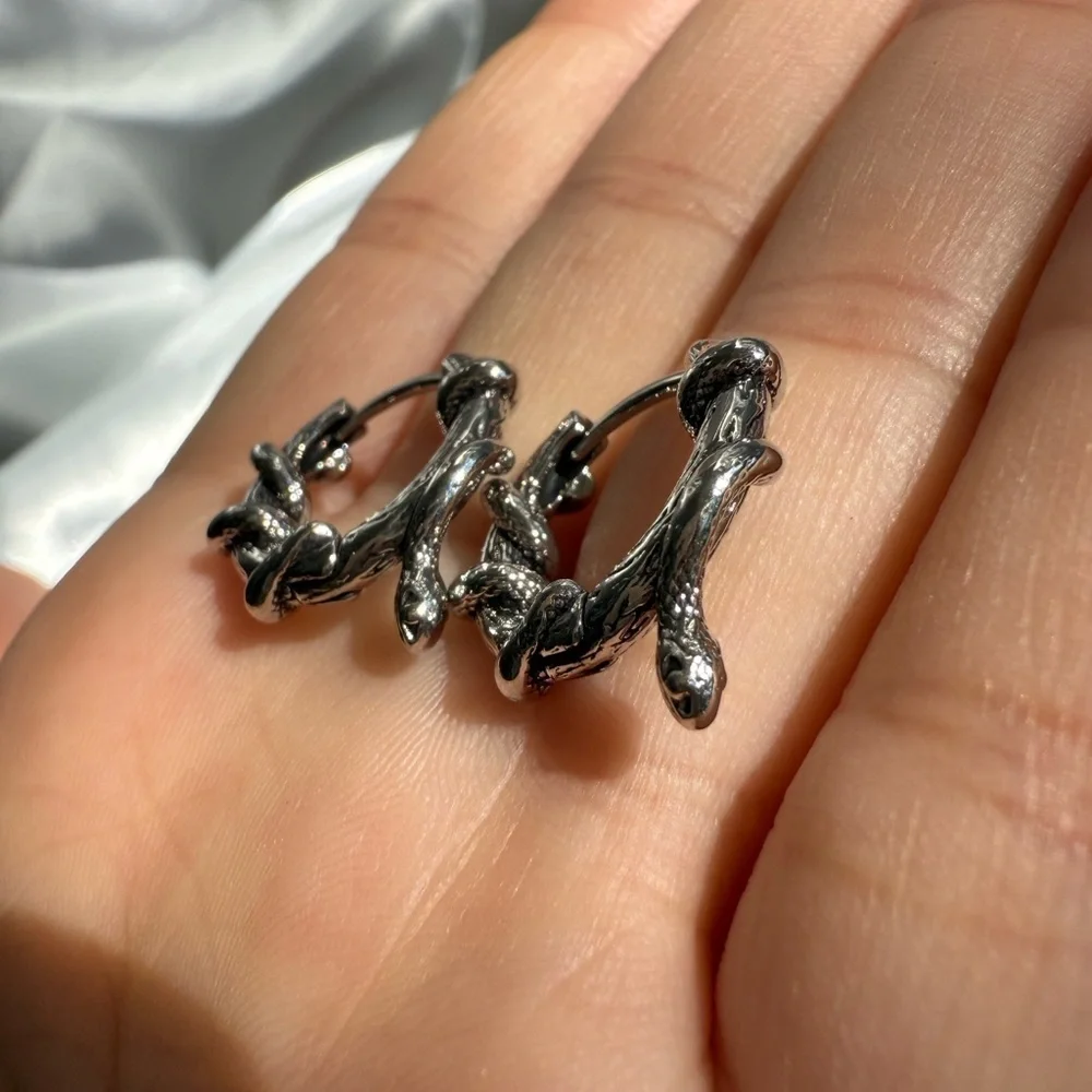 Gothic &Halloween vintage Silver Snake Hoop Earrings